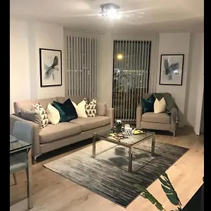 Luxurious 2 Bedroom In Canary Wharf London