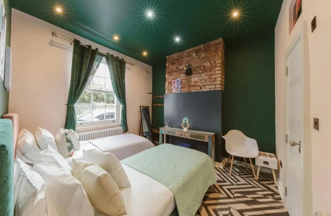 Holiday home Jacuzzi-Cinema-Tower Bridge United Kingdom